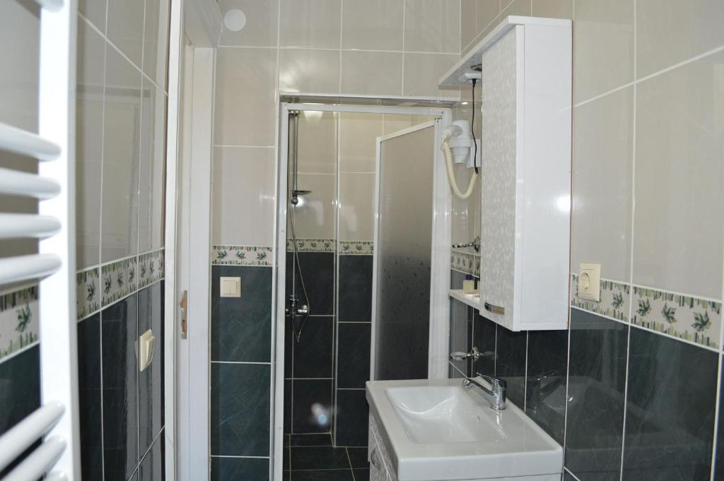 Kardesler Apart Appartement Istanboel